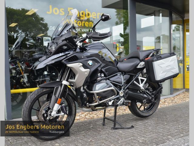 bmw - r-1250-gs-triple-black