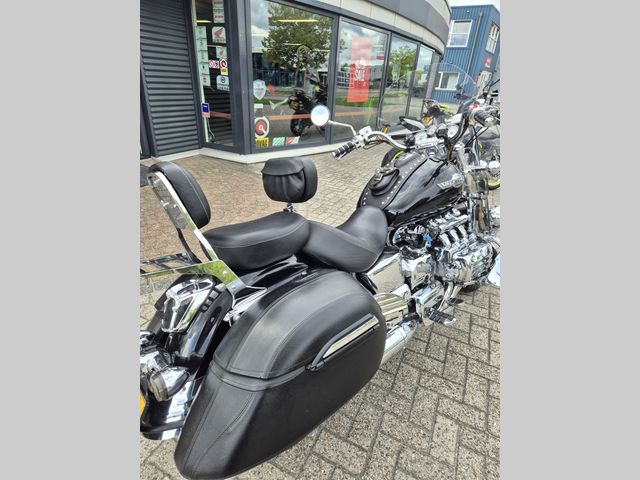 honda - f6-c-gl-1500-valkyrie-tourer
