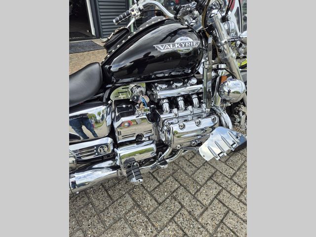 honda - f6-c-gl-1500-valkyrie-tourer