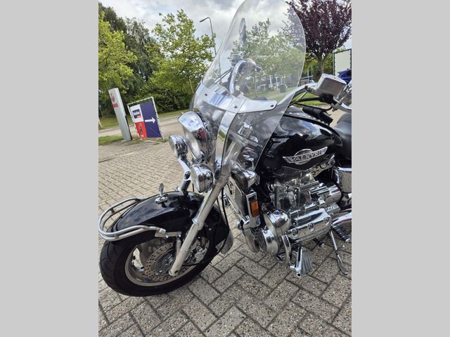 honda - f6-c-gl-1500-valkyrie-tourer