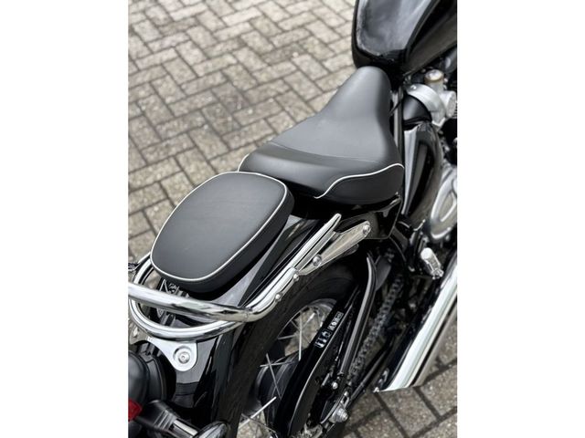 triumph - bonneville-speedmaster