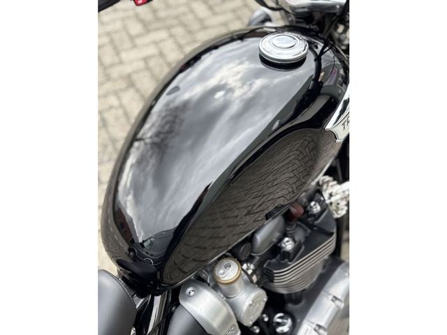 triumph - speedmaster