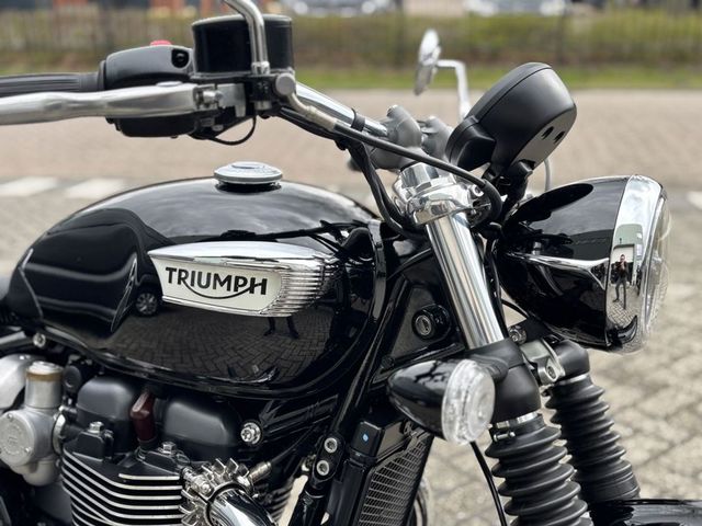 triumph - speedmaster