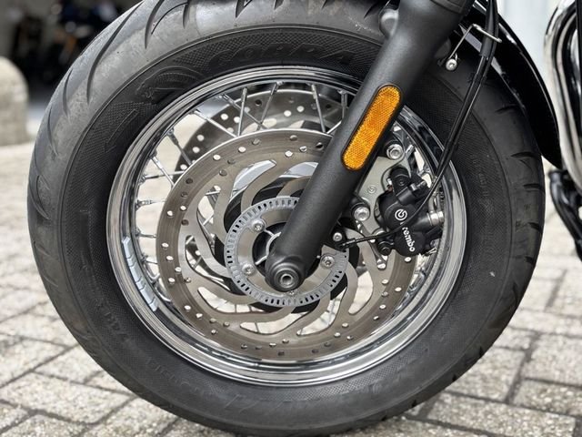 triumph - speedmaster