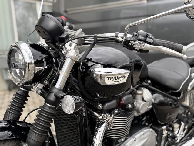 triumph - speedmaster