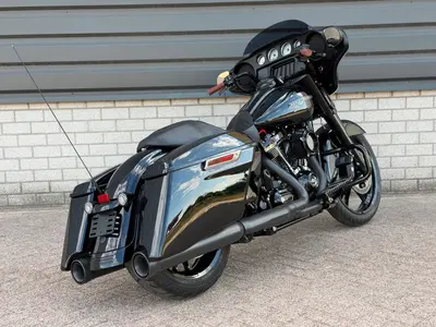 HARLEY-DAVIDSON STREET GLIDE FLHX – foto 4