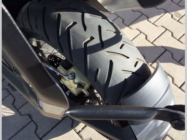 bmw - r-1250-gs-adventure
