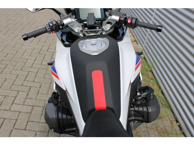 bmw - r-1300-rs