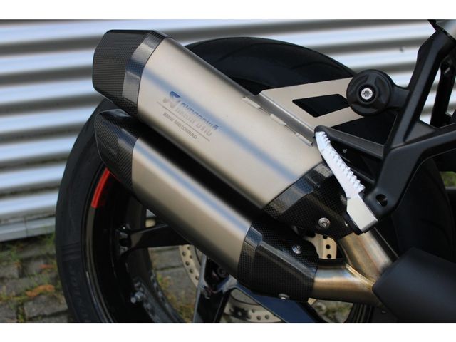 bmw - r-1300-rs