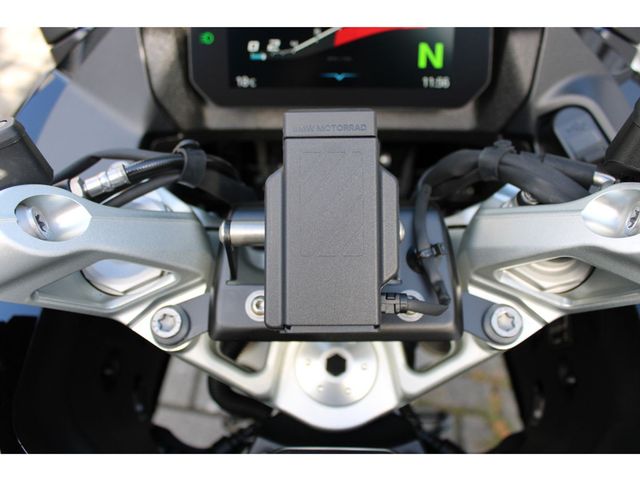 bmw - r-1300-rs