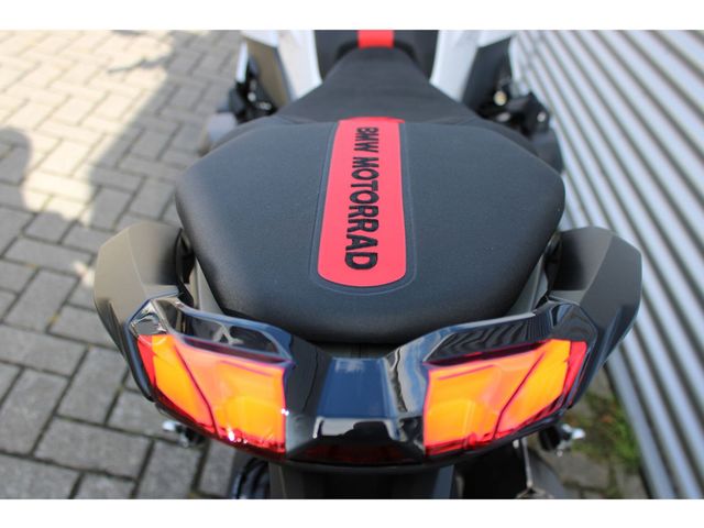 bmw - r-1300-rs