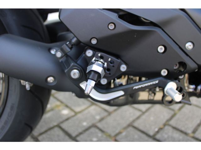 bmw - r-1300-rs