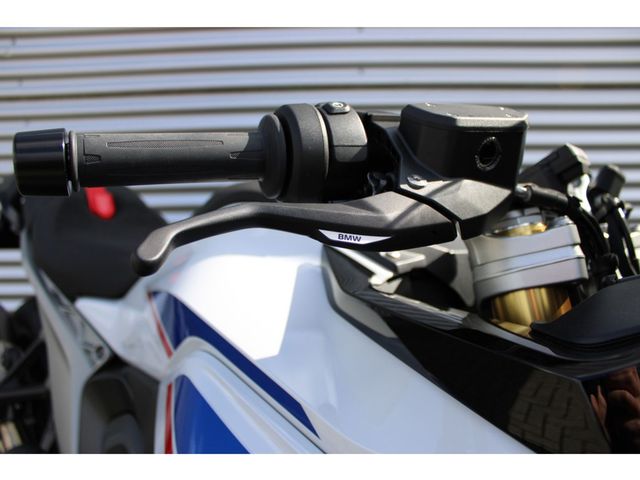 bmw - r-1300-rs
