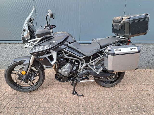 triumph - tiger-800-xrt