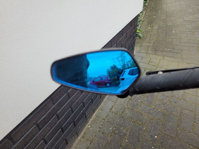 ducati - monster-696