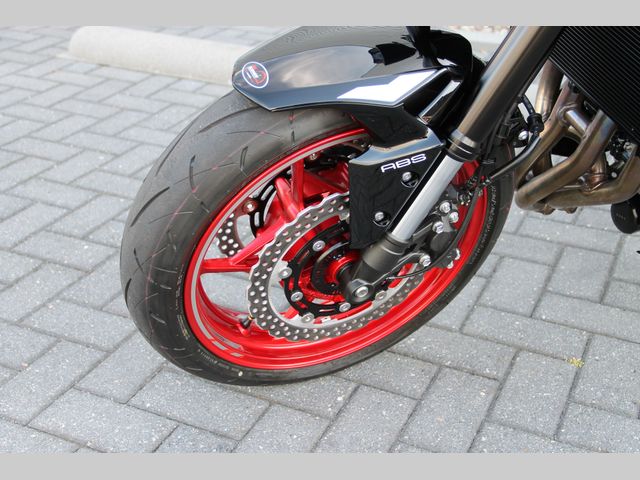 kawasaki - z900