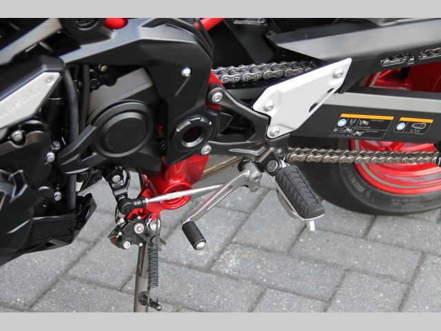 kawasaki - z900