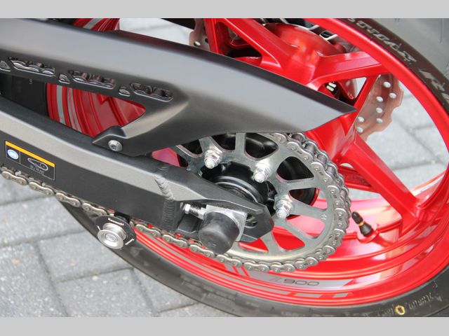 kawasaki - z900