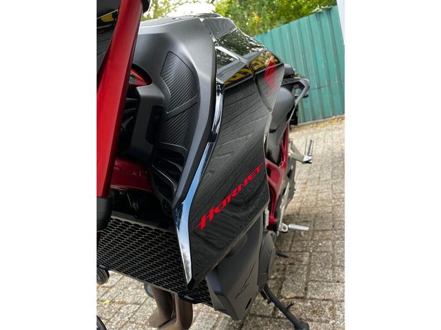 honda - cb-750-hornet