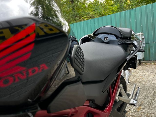 honda - cb-750-hornet