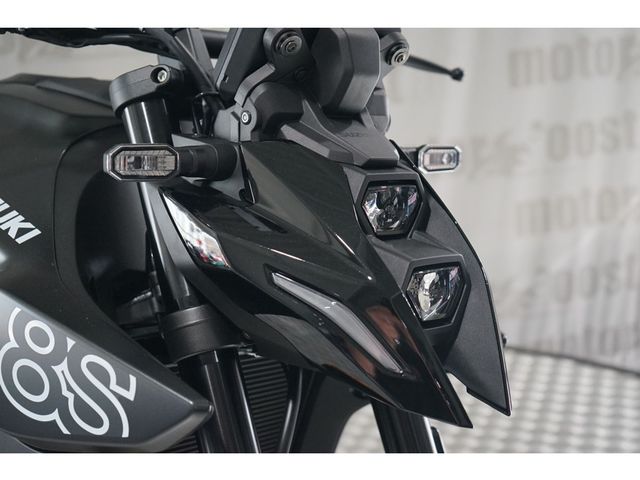 suzuki - gsx-8s