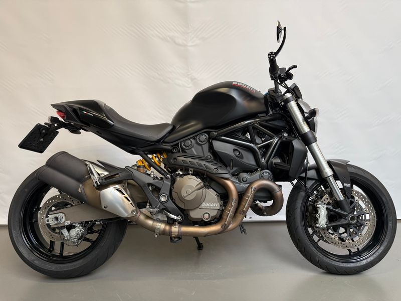 Ducati Monster 821 2015 occasion