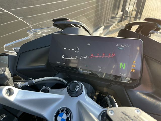 bmw - r-1250-rt