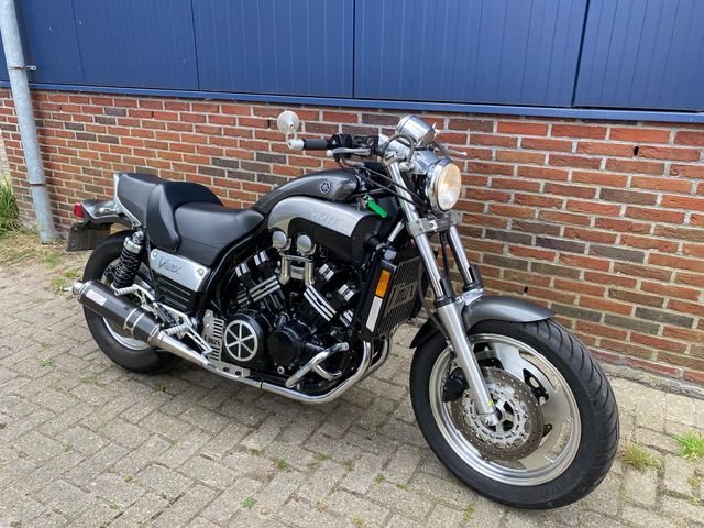yamaha - vmx-1200-v-max