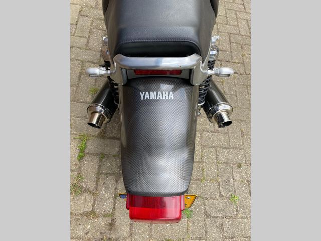 yamaha - vmx-1200-v-max