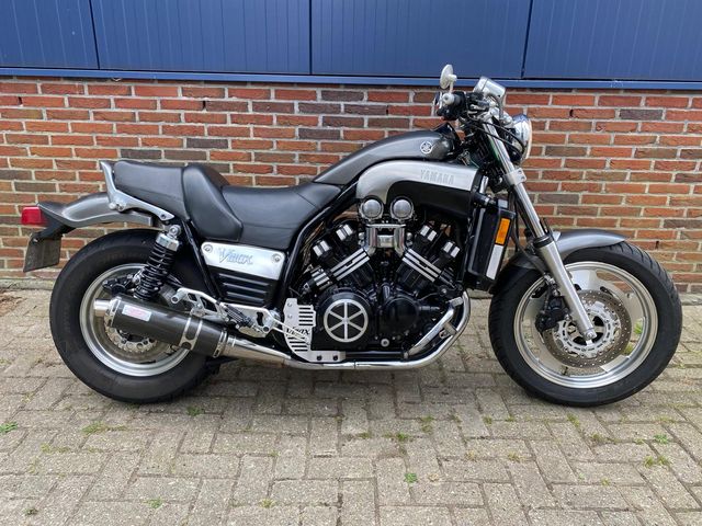 yamaha - vmx-1200-v-max