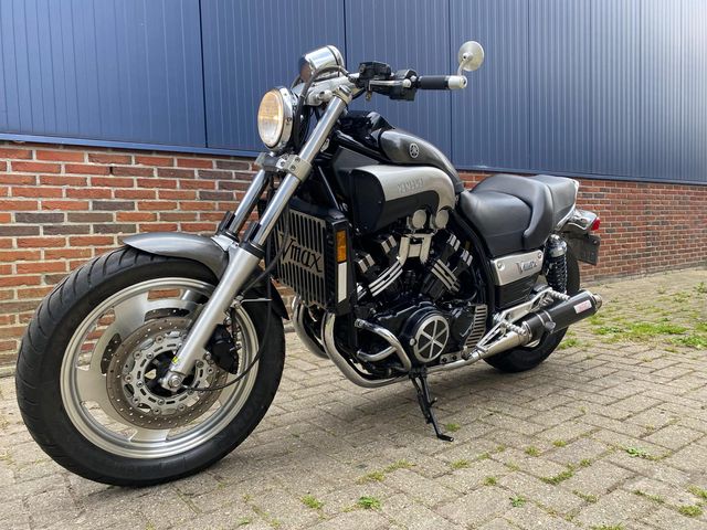 yamaha - vmx-1200-v-max