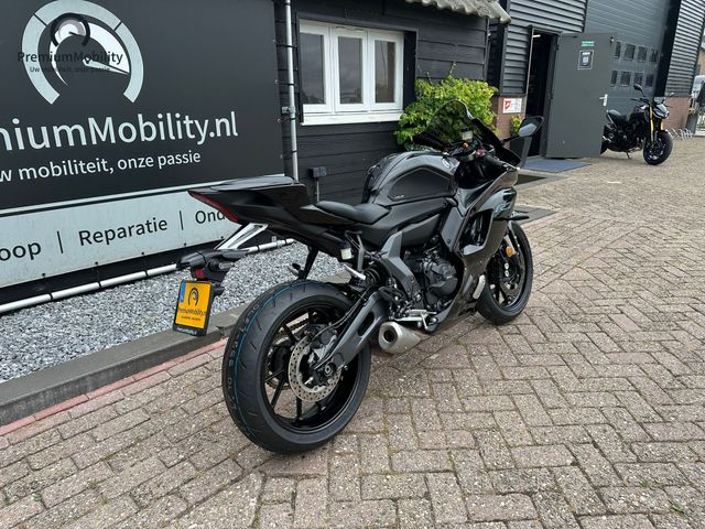 yamaha - yzf-r7