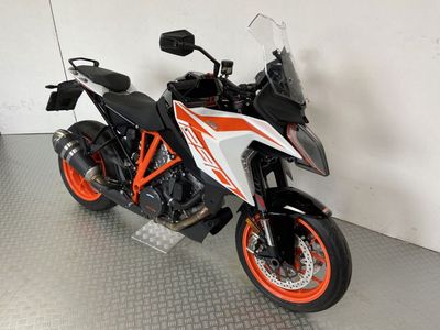 KTM 1290 SUPER DUKE GT – foto 2