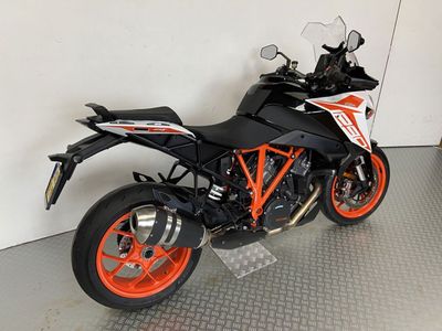 KTM 1290 SUPER DUKE GT – foto 3