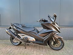 KYMCO AK 550