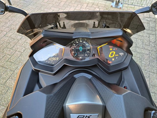 kymco - ak-550