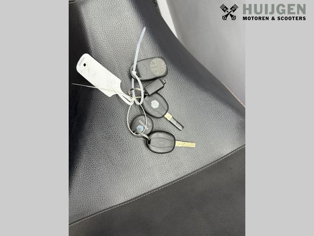 piaggio - mp3-500-sport-hpe-abs-asr