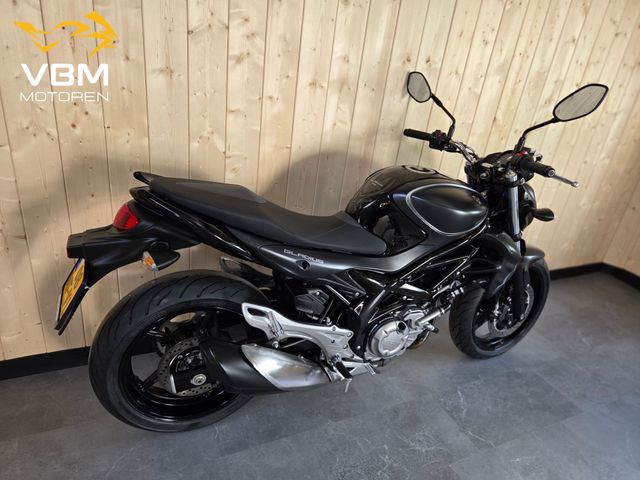 suzuki - sfv-650-gladius-abs