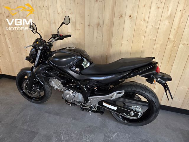 suzuki - sfv-650-gladius-abs
