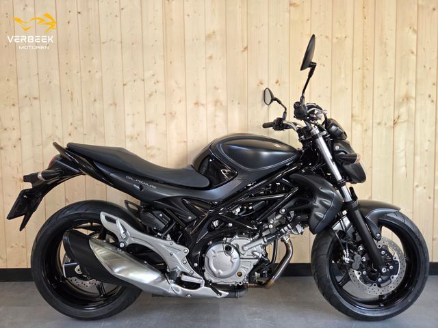 suzuki - sfv-650-gladius-abs