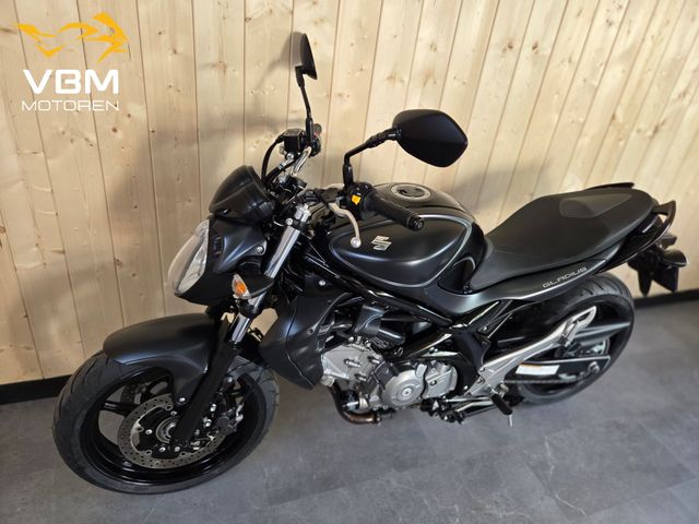 suzuki - sfv-650-gladius-abs