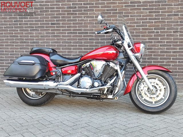 yamaha - xvs-1300-a-midnight-star