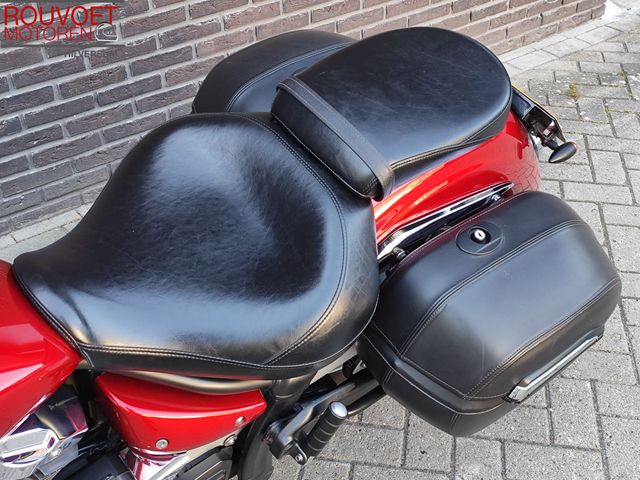 yamaha - xvs-1300-a-midnight-star