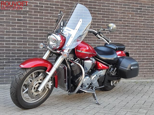 yamaha - xvs-1300-a-midnight-star
