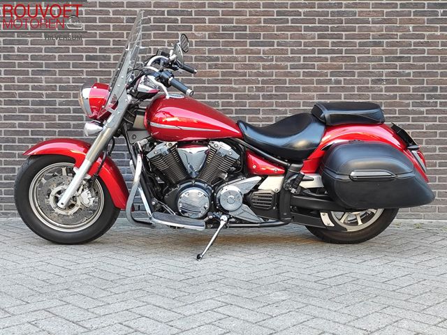 yamaha - xvs-1300-a-midnight-star