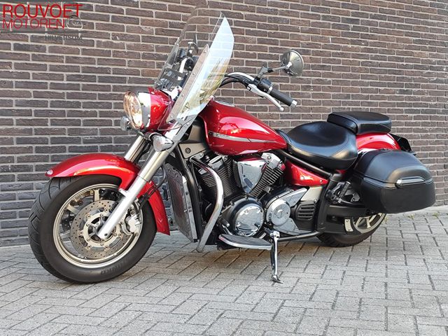 yamaha - xvs-1300-a-midnight-star
