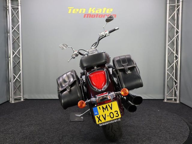 suzuki - c-800-intruder