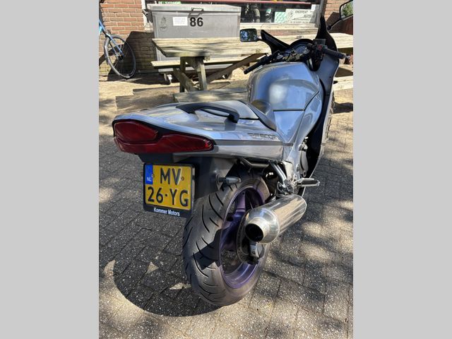 suzuki - rf-600-r
