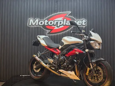 TRIUMPH SPEED TRIPLE – foto 2