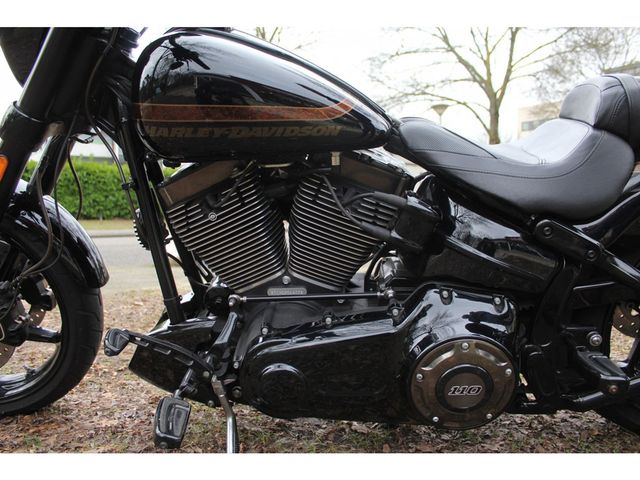 harley-davidson - breakout-pro-street-cvo